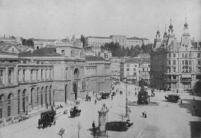 Zurych, Plac Dworcowy i Politechnika (zdjęcie czarno-białe) autorstwa Swiss Photographer