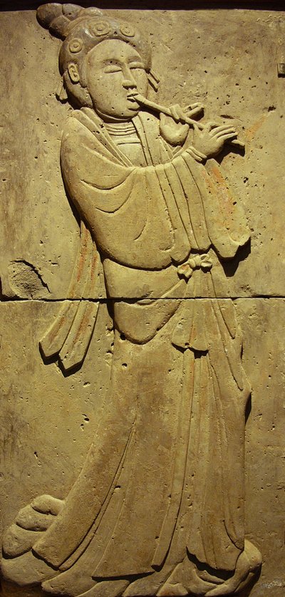 Stela z terakoty z muzykiem, dynastia Tang (618-907), odkryta w prowincji Shaanxi, Muzeum Lasu Steles w Xian. Fotografia, Leonard de Selva, Chiny, 2006. autorstwa Tang Dynasty Chinese School