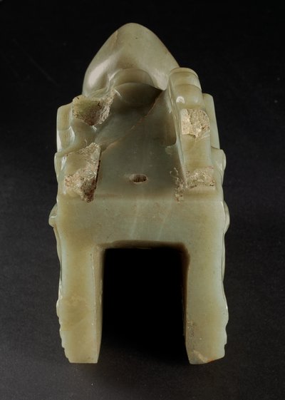 Jadeitowa głowa smoka Junkunc (nefryt) autorstwa Tang Dynasty Chinese School