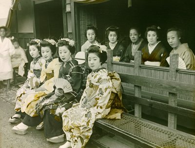 Portret gejszy w Japonii około 1900-1915 (fotografia) autorstwa Teijiro Takagi