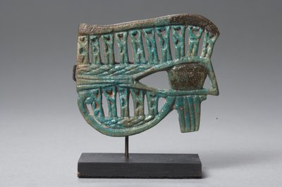 Amulet oka Wedjat z postaciami boga Nehebkau (fajans) autorstwa Third Intermediate Period Egyptian