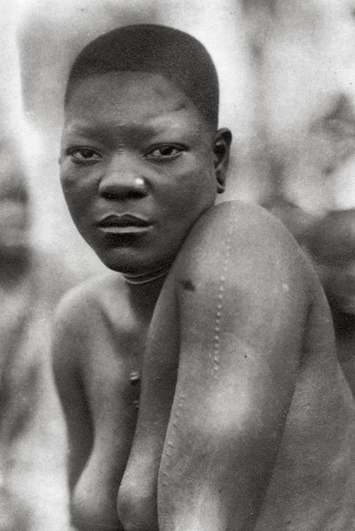 Dziewczyna Awemba, Livingstone do Broken Hill, Rodezja Północna, 1925 1927 autorstwa Thomas A. Glover