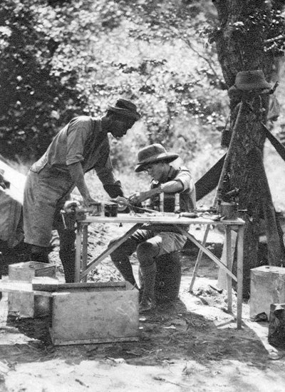 Errol Hinds i Julius Mapata, Livingstone do Broken Hill, Rodezja Północna, 1925 1927 autorstwa Thomas A. Glover