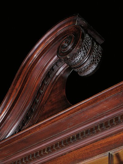 Przełamany regał George III autorstwa Thomas Chippendale
