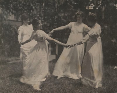 Susan Hannah Macdowell, Niezidentyfikowana dziewczyna, Elizabeth Macdowell i prawdopodobnie Mary Macdowell..., c. 1 autorstwa Thomas Eakins