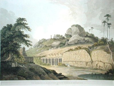 Wejście do wykopanej świątyni hinduskiej w Mavalipuram, płyta 53 z „Oriental Scenery: Twenty Four Views in Hindoostan”, opublikowanej 1797 (kolor lito) autorstwa Thomas und William Daniell