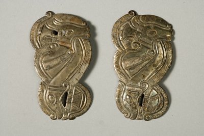Plakietki uprzęży dla koni, koniec IV-początek III wieku p.n.e. (srebrny) autorstwa Thracian