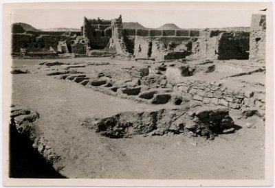 Wnętrze klasztoru św. Symeona, sala VI, Asuan, Egipt, zdjęcie autorstwa Ugo Monneret de Villard autorstwa Ugo Monneret de Villard