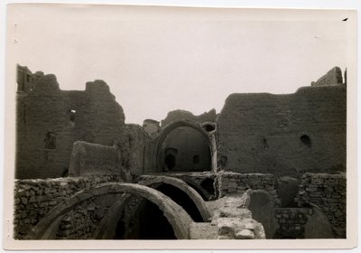 Duży donżon (qasr) klasztoru św. Symeona, Asuan, Egipt, zdjęcie autorstwa Ugo Monneret de Villard autorstwa Ugo Monneret de Villard