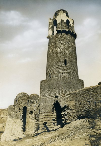 Minaret al-Mashhad al-Bahari, niedaleko Asuanu, Egipt, zdjęcie Ugo Monneret de Villard autorstwa Ugo Monneret de Villard