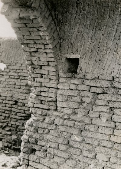 Ruiny kościoła na pustyni, szczegół pendentywu kopuły, Adindan, Egipt, zdjęcie Ugo Monneret de Villard autorstwa Ugo Monneret de Villard