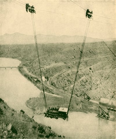 Silnik wykonawcy poruszający się po kanionie, rzeka Rio Grande, Nowy Meksyk, 1930. autorstwa Unbekannt