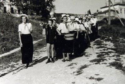 Jednostka pionierska w Ogólnounijnym Obozie Młodych Pionierów Artek, Gurzuf, Krym, ZSRR, lata 30. XX wieku autorstwa Unbekannt