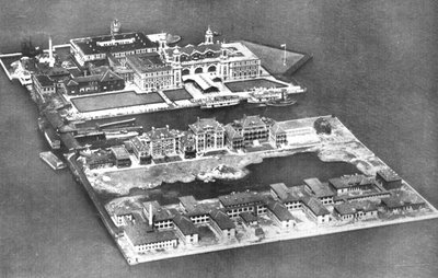 Widok z lotu ptaka na Ellis Island Immigration Station, Nowy Jork, USA, 1926 autorstwa Unbekannt
