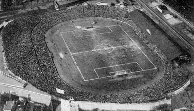 Widok z lotu ptaka na Stamford Bridge, stadion Chelsea Football Club, Londyn, c1922 autorstwa Unbekannt