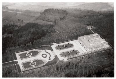 Widok z lotu ptaka na pałac Herrenchiemsee, Bawaria, Niemcy, z Zeppelina, c1931 1933 autorstwa Unbekannt