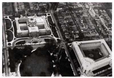 Widok z lotu ptaka na Bibliotekę Kongresu, Waszyngton DC, USA, z Zeppelina, 1928 1933 autorstwa Unbekannt
