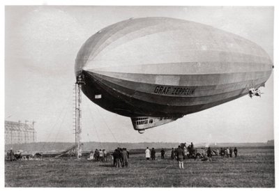 Sterowiec LZ127 Graf Zeppelin zacumowany w Loewental, Niemcy, 1933 autorstwa Unbekannt