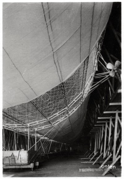 Sterowiec LZ1 Graf Zeppelin w budowie, 1899 1933 autorstwa Unbekannt
