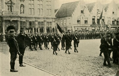 Albert I Belgijski dokonujący przeglądu wojsk, I wojna światowa, 1914, ok. 1920. autorstwa Unbekannt