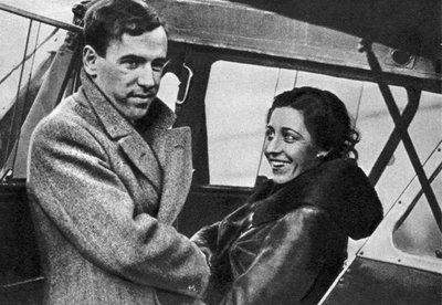 Amy Johnson, brytyjska lotniczka, wyrusza do Kapsztadu, 1932. autorstwa Unbekannt