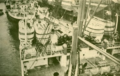 Imponująca tablica łodzi na pokładzie Lewiatana, ok. 1930. autorstwa Unbekannt