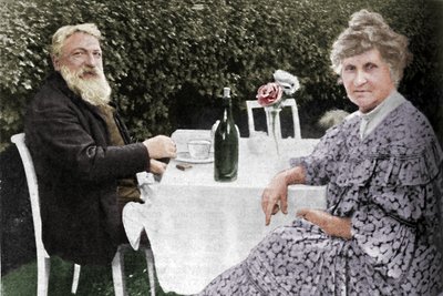 Auguste Rodin - Rodin i jego żona w swoim ogrodzie w Meudon, c1925 autorstwa Unbekannt