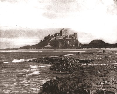 Zamek Bamburgh, Northumberland, 1894. autorstwa Unbekannt