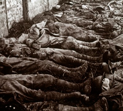 Ciała po ataku, c1914-c1918 autorstwa Unbekannt