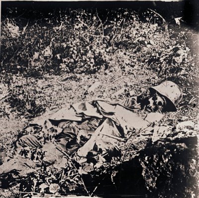 Ciało martwego żołnierza niemieckiego, c1914-c1918 autorstwa Unbekannt