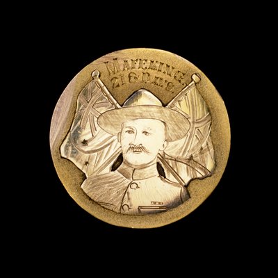 Brytyjski Medal Wojny Burskiej z okazji obrony przed oblężeniem Mafeking i przedstawiający Roberta Baden-Powella (zdjęcie) autorstwa Unbekannt
