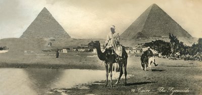 Kair: Piramidy, c1918-c1939. autorstwa Unbekannt