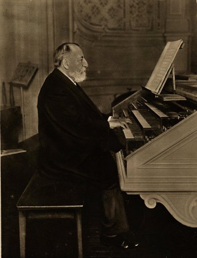 Camille Saint-Saëns 1835-1921 przy Organach, 1913. autorstwa Unbekannt