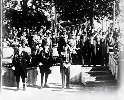 Ceremonia z udziałem dygnitarzy i urzędników, c1914-c1918 autorstwa Unbekannt