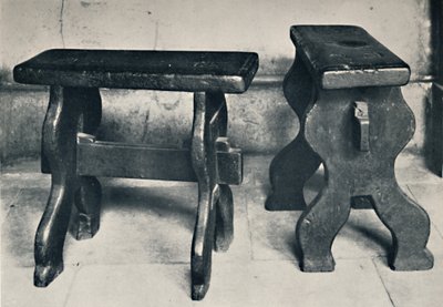 Kartuzja. Dwa starożytne stołki, obecnie zachowane w Bibliotece, 1925 autorstwa Unbekannt