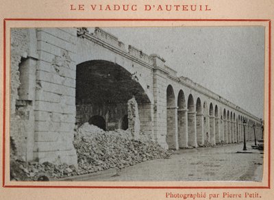 Commune de Paris (1871): widok na wiadukt Auteuil w Paryżu w maju 1871. Zdjęcie Pierre