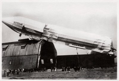 Rozbity Zeppelin LZ 8 Deutschland II, Dusseldorf, Niemcy, 1911 1933 autorstwa Unbekannt