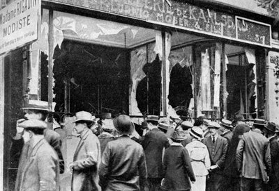 Uszkodzony austriacki sklep jubilerski, Paryż, I wojna światowa, 1914 autorstwa Unbekannt