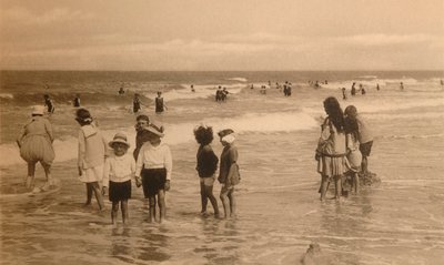 Dzieci w kąpieli, Kąpiel dzieci, ok. 1900. autorstwa Unbekannt