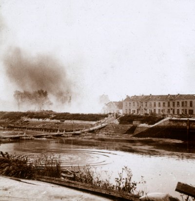 Eksplozja, Nieuwpoort, Flandria, Belgia, c1914-c1918 autorstwa Unbekannt