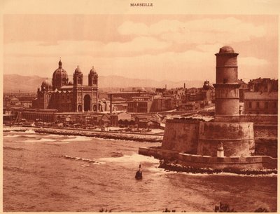 Fort St. Jean and Cathedral, Marsylia, 1930. autorstwa Unbekannt
