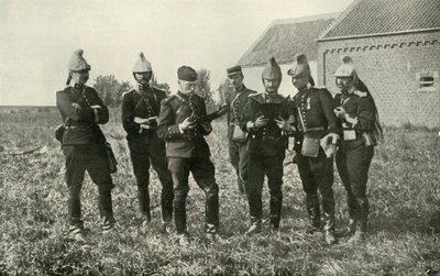 Francuscy oficerowie sztabowi w konsultacji, 1914, 1919. autorstwa Unbekannt