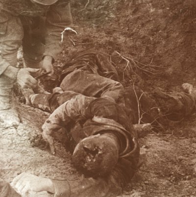 Ciało niemieckie, Szampan, północna Francja, 1915 autorstwa Unbekannt