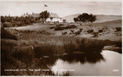Gleneagles Hotel, The Club House & The Deuk Dubs, ok. 1930 autorstwa Unbekannt
