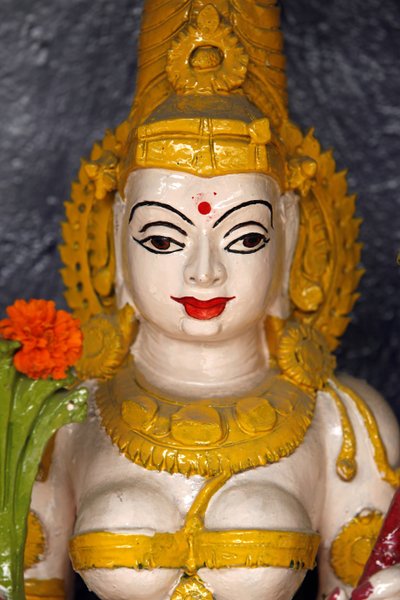 Posąg bogini w świątyni Hardwar Haridwar w Indiach autorstwa Unbekannt