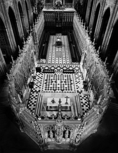 Architektura gotycka: widok na ogrodzenie chóru katedry Saint Cecile d