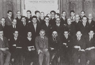Portret grupowy uczestników II Międzynarodowego Turnieju Szachowego, Moskwa 1935, 1935 autorstwa Unbekannt