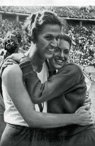 Helen Stephens i Alice Arden, amerykańscy sportowcy, Igrzyska Olimpijskie w Berlinie, 1936 autorstwa Unbekannt