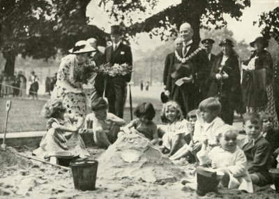 Jej Wysokość..., na Nowym Placu Zabaw na terenie Starego Szpitala Podrzutków, 1936, 1937. autorstwa Unbekannt