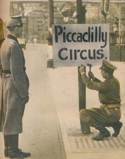 W Hamburgu, cztery dni przed bezwarunkową kapitulacją Niemiec, 1945 r. autorstwa Unbekannt